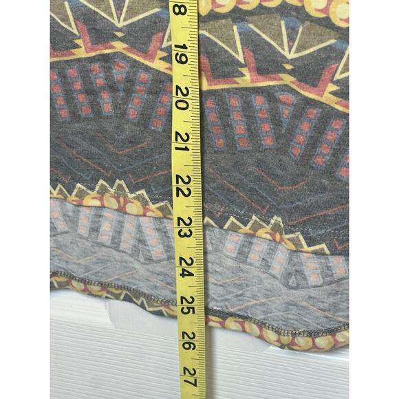 NWT LuLaRoe Classic T Shirt XXS Geometric Tribal Print Soft Comfy - Picture 8 of 9